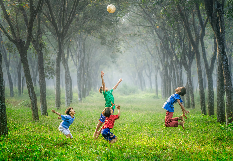 Las vacaciones son un gran momento para incentivar los talentos de nuestros hijos y enseñarles hábitos saludables para el resto de su vida. Te damos algunas ideas de cómo hacer este tiempo inolvidable.